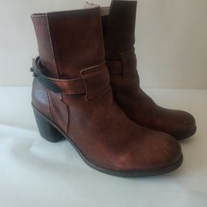 Free people women's booties Size US 6
